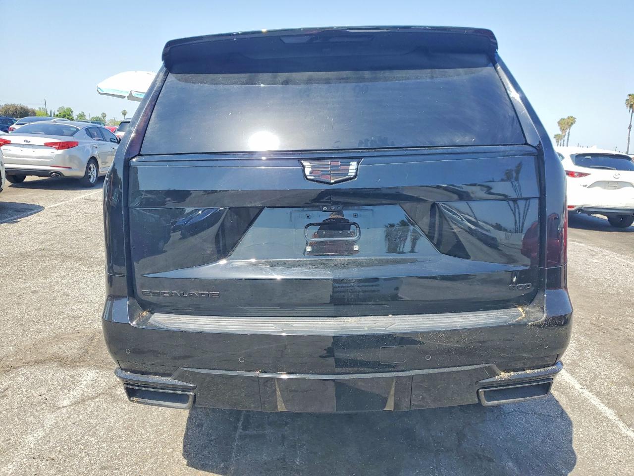 CADILLAC ESCALADE 2021 — 7