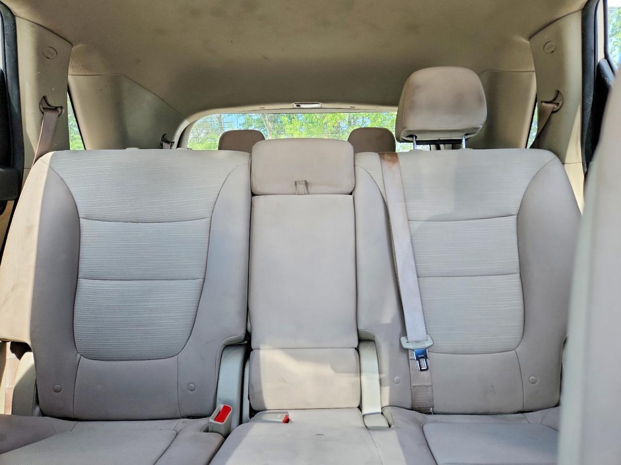 KIA SORENTO 2014 — 11