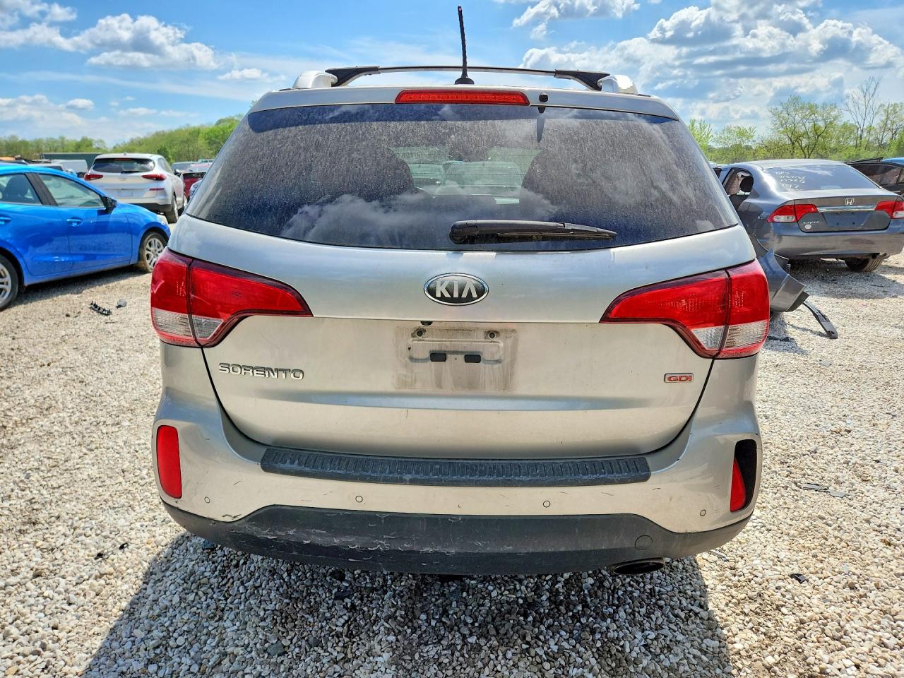 KIA SORENTO 2014 — 7