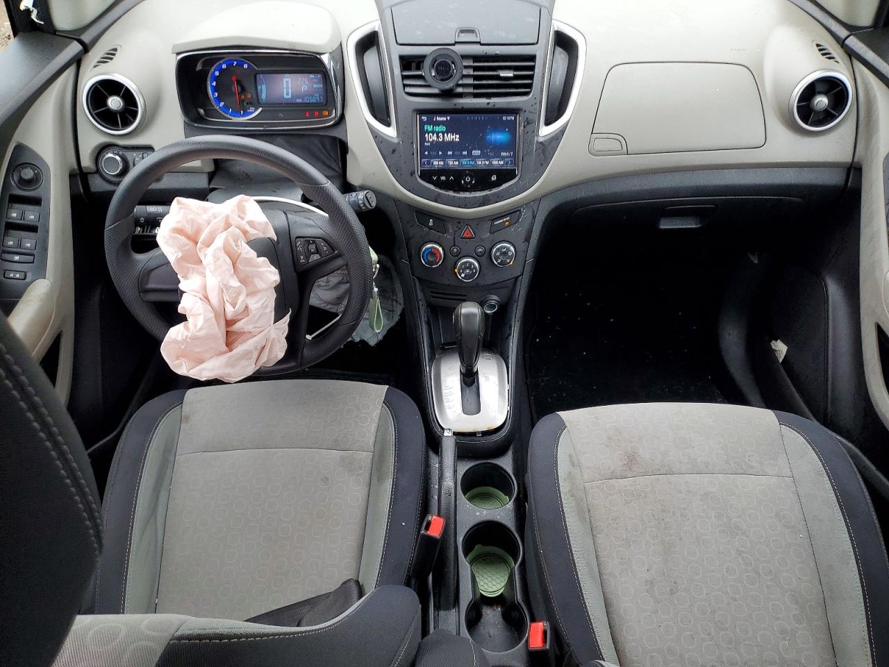 CHEVROLET TRAX 2016 — 9