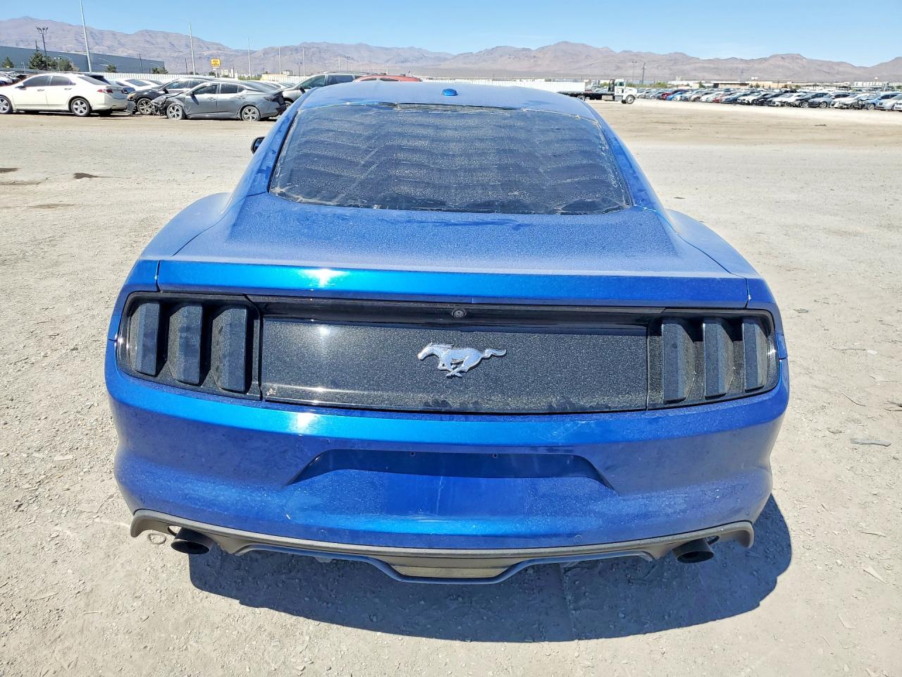 FORD MUSTANG 2017 — 7