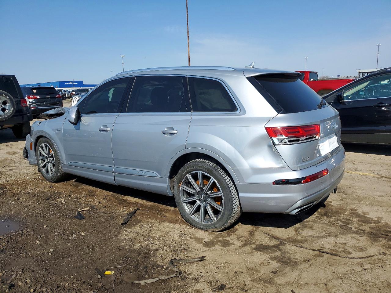 AUDI Q7 2018 — 3