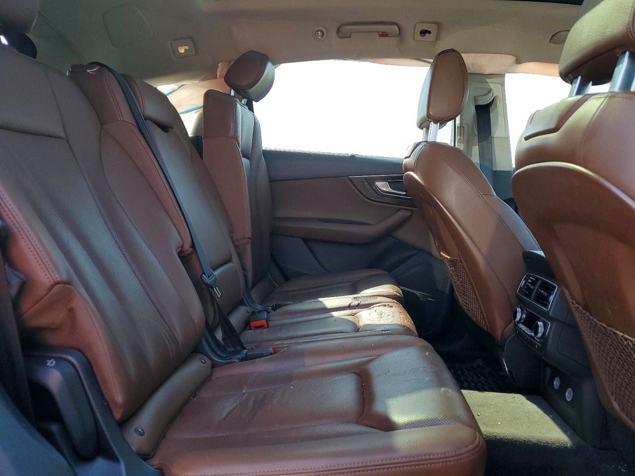 AUDI Q7 2018 — 12