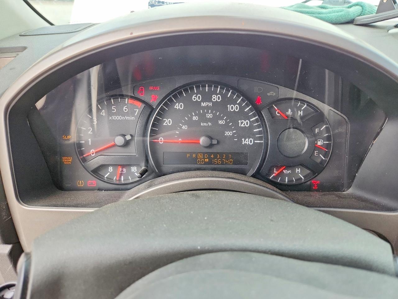 NISSAN TITAN 2005 — 10