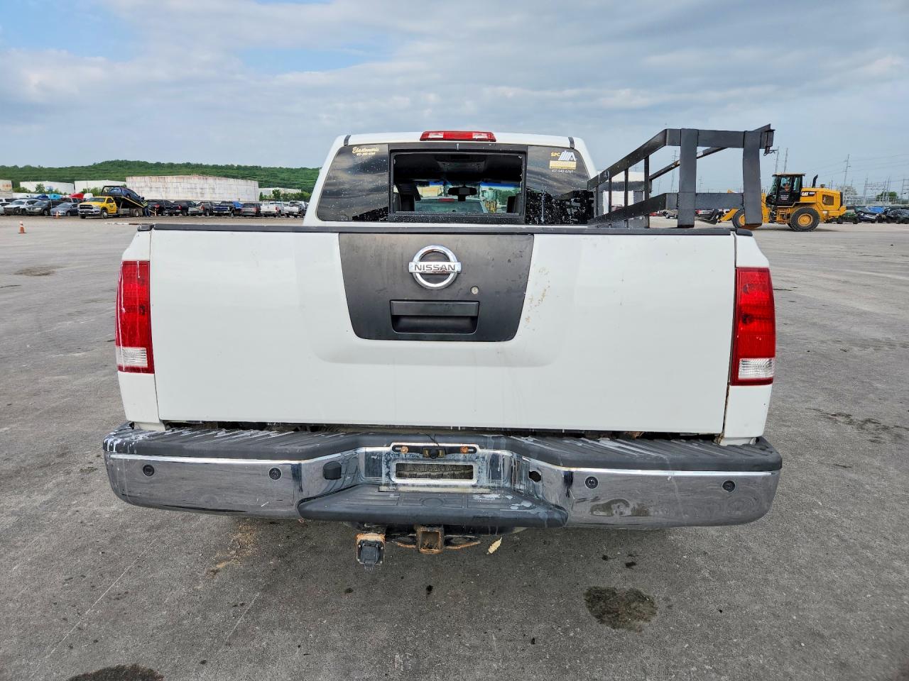 NISSAN TITAN 2005 — 7