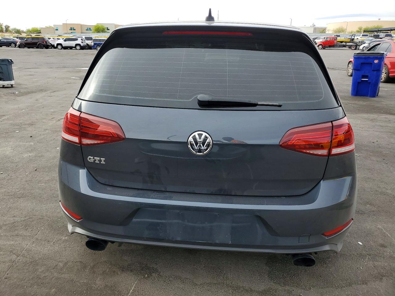 VOLKSWAGEN GTI 2018 — 7