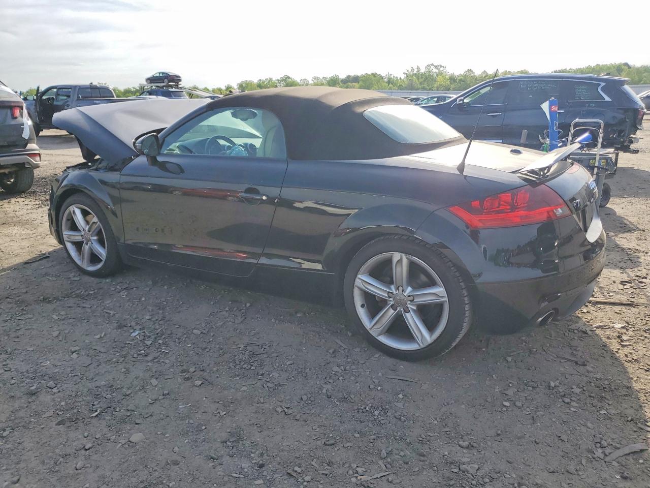 AUDI TT 2011 — 3