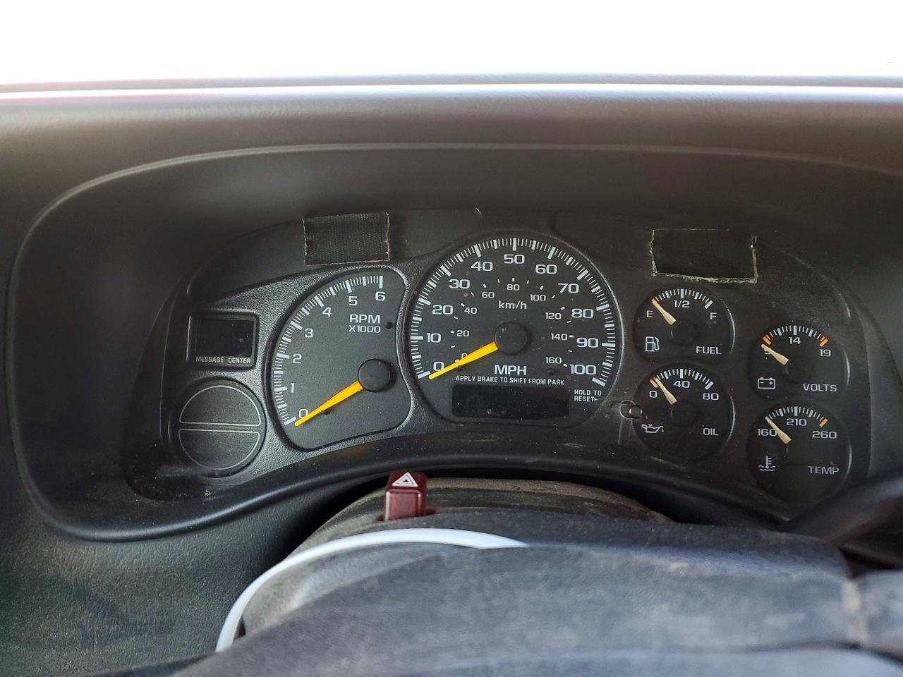 CHEVROLET TAHOE 2000 — 10