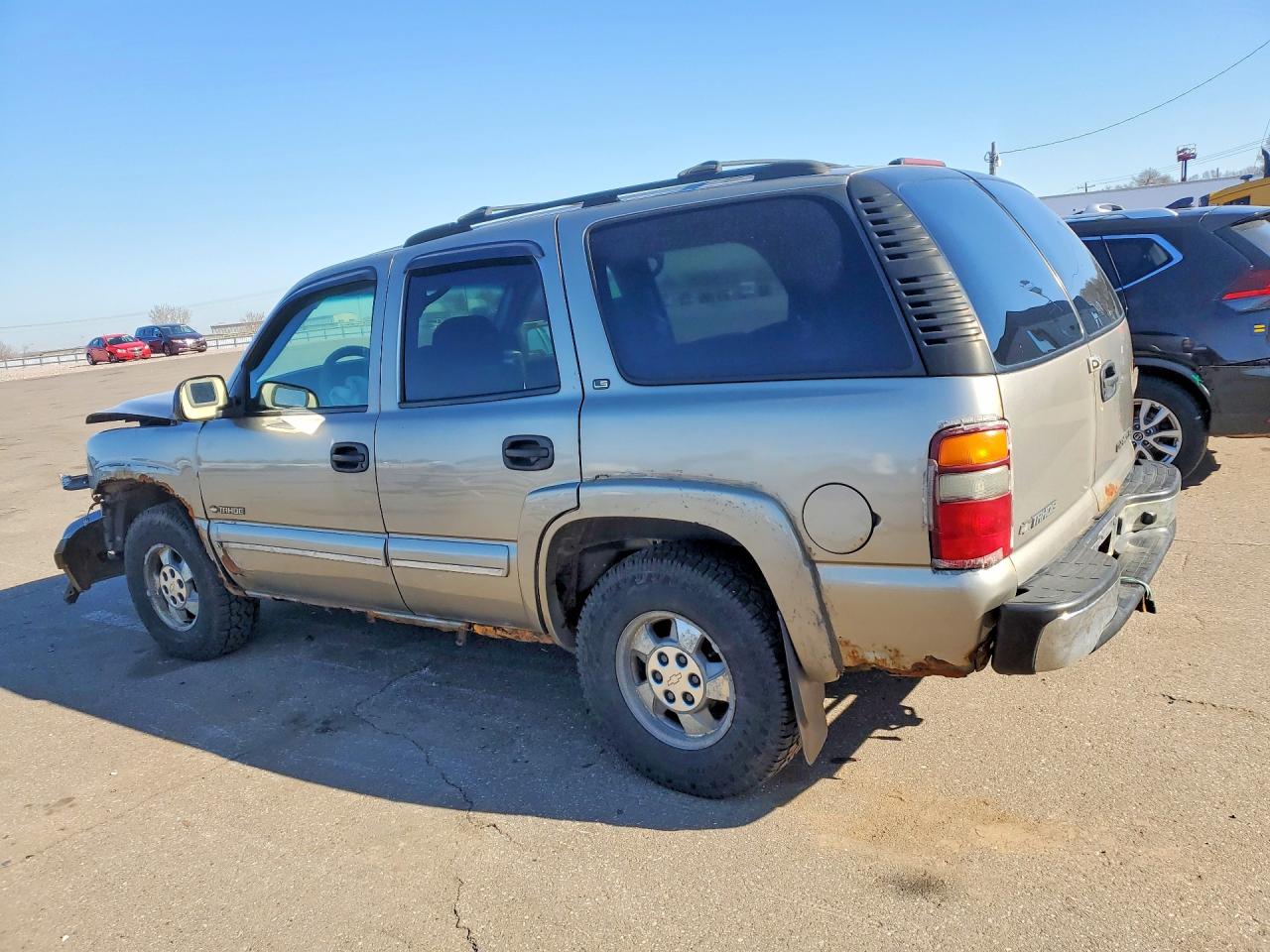 CHEVROLET TAHOE 2000 — 3