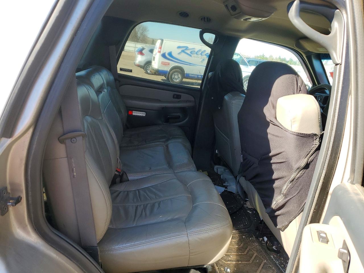 CHEVROLET TAHOE 2000 — 11