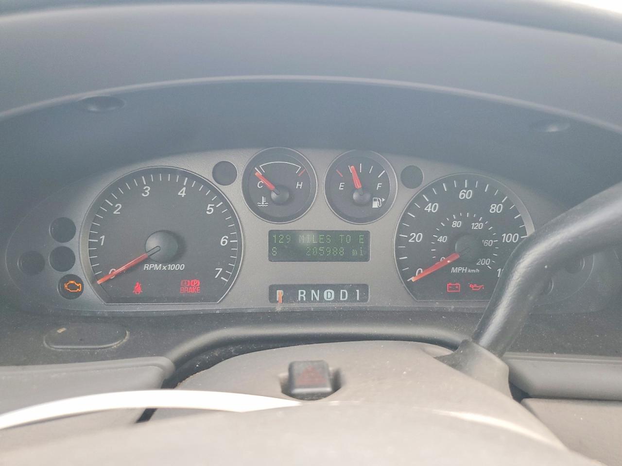 FORD TAURUS 2005 — 10