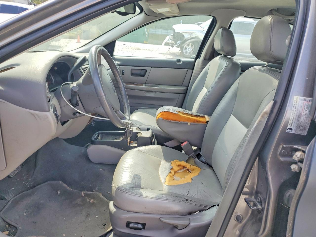 FORD TAURUS 2005 — 8