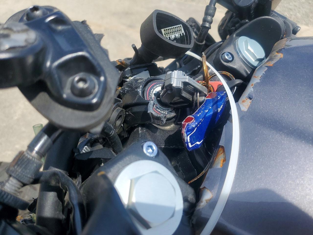 KAWASAKI EX400 2021 — 9