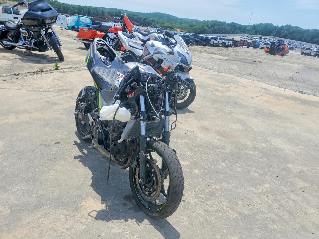KAWASAKI EX400 2021 — 3