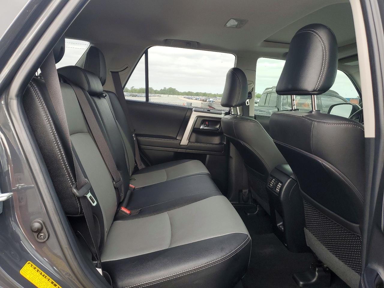 TOYOTA 4RUNNER 2024 — 12