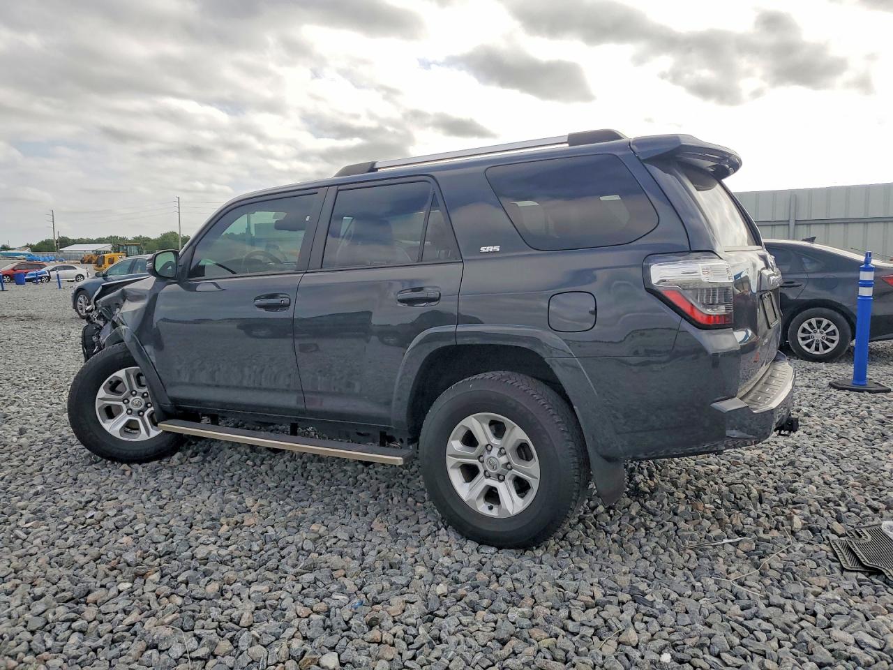TOYOTA 4RUNNER 2024 — 3