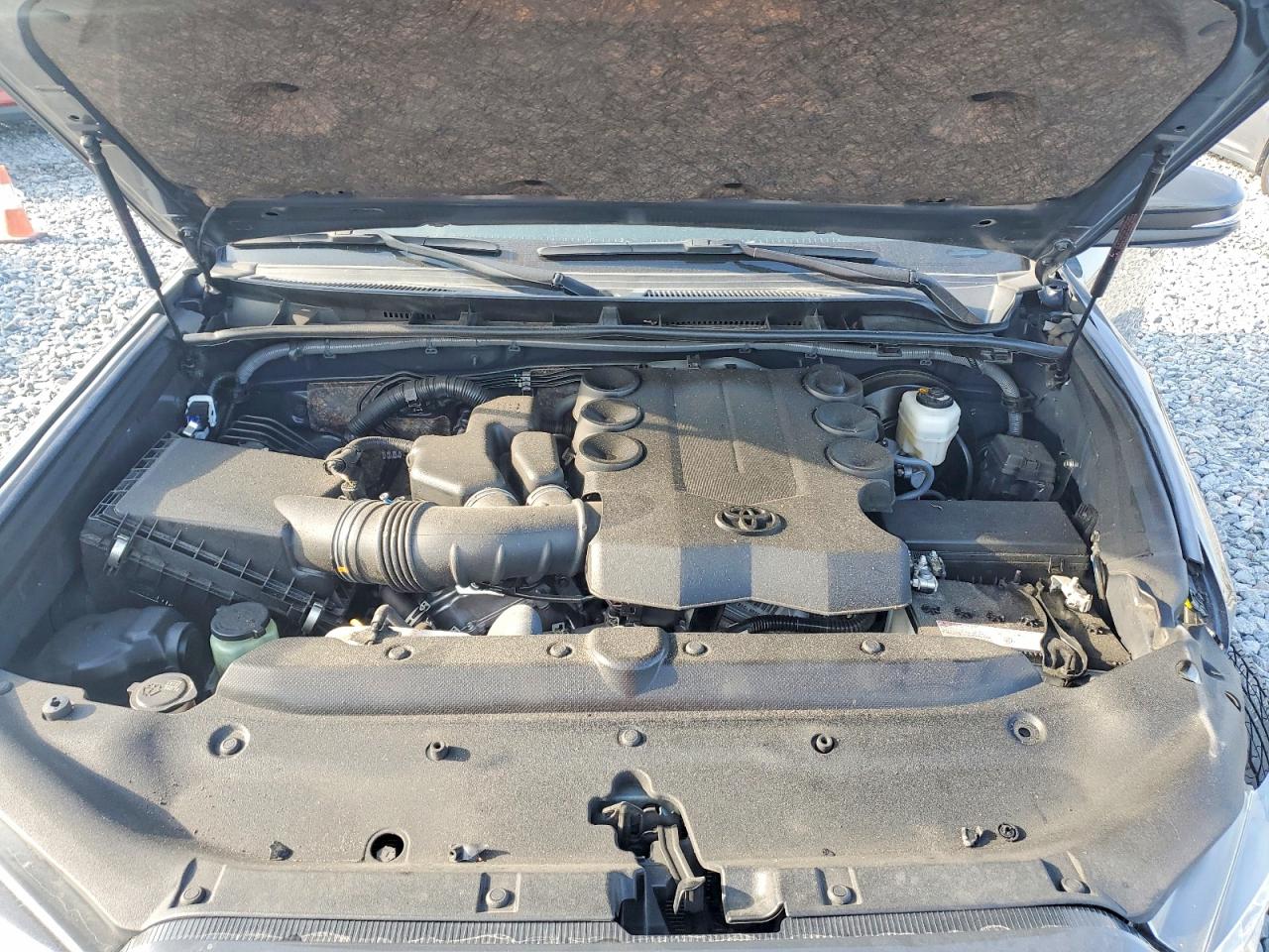 TOYOTA 4RUNNER 2024 — 13