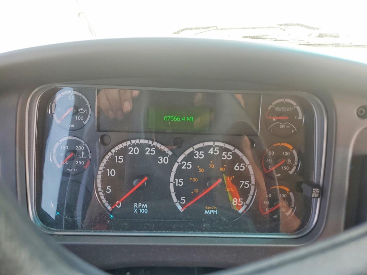FREIGHTLINER CHASSIS 2021 — 9