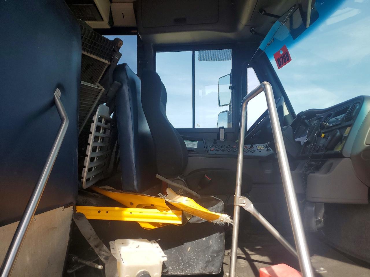 FREIGHTLINER CHASSIS 2021 — 6