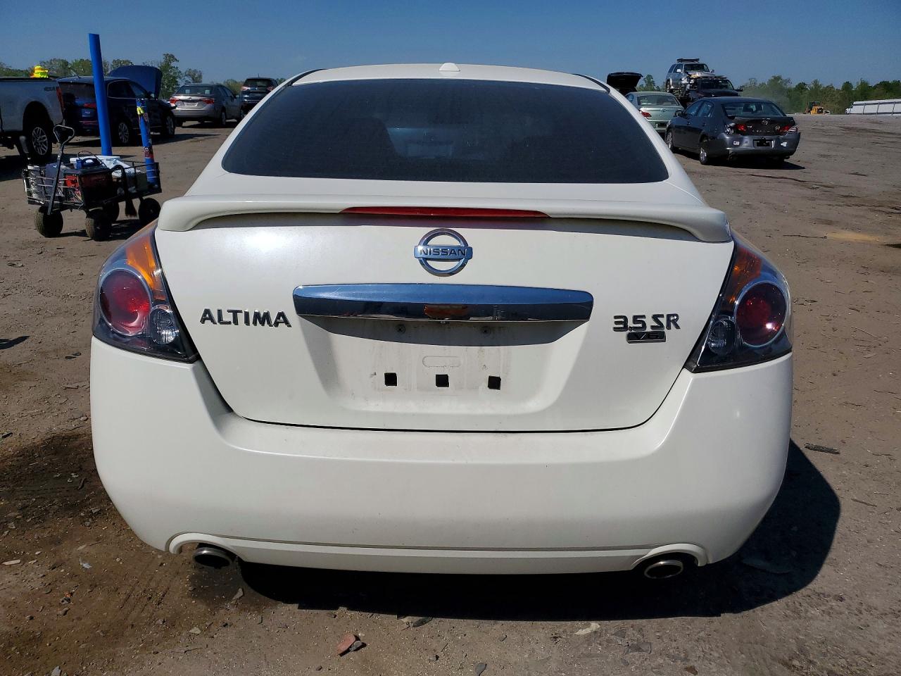 NISSAN ALTIMA 2011 — 7