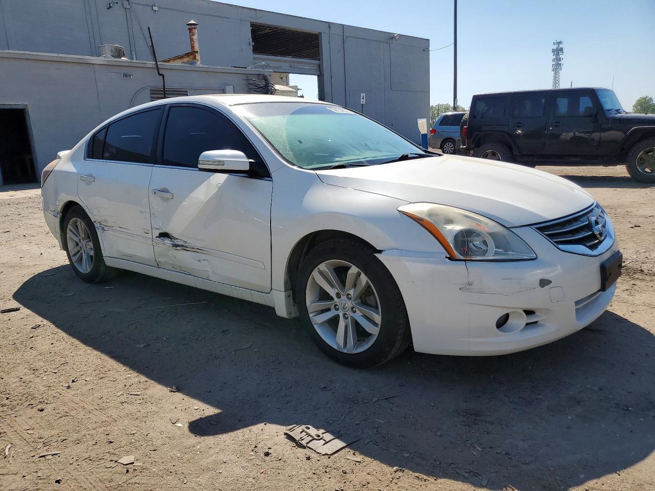 NISSAN ALTIMA 2011 — 5
