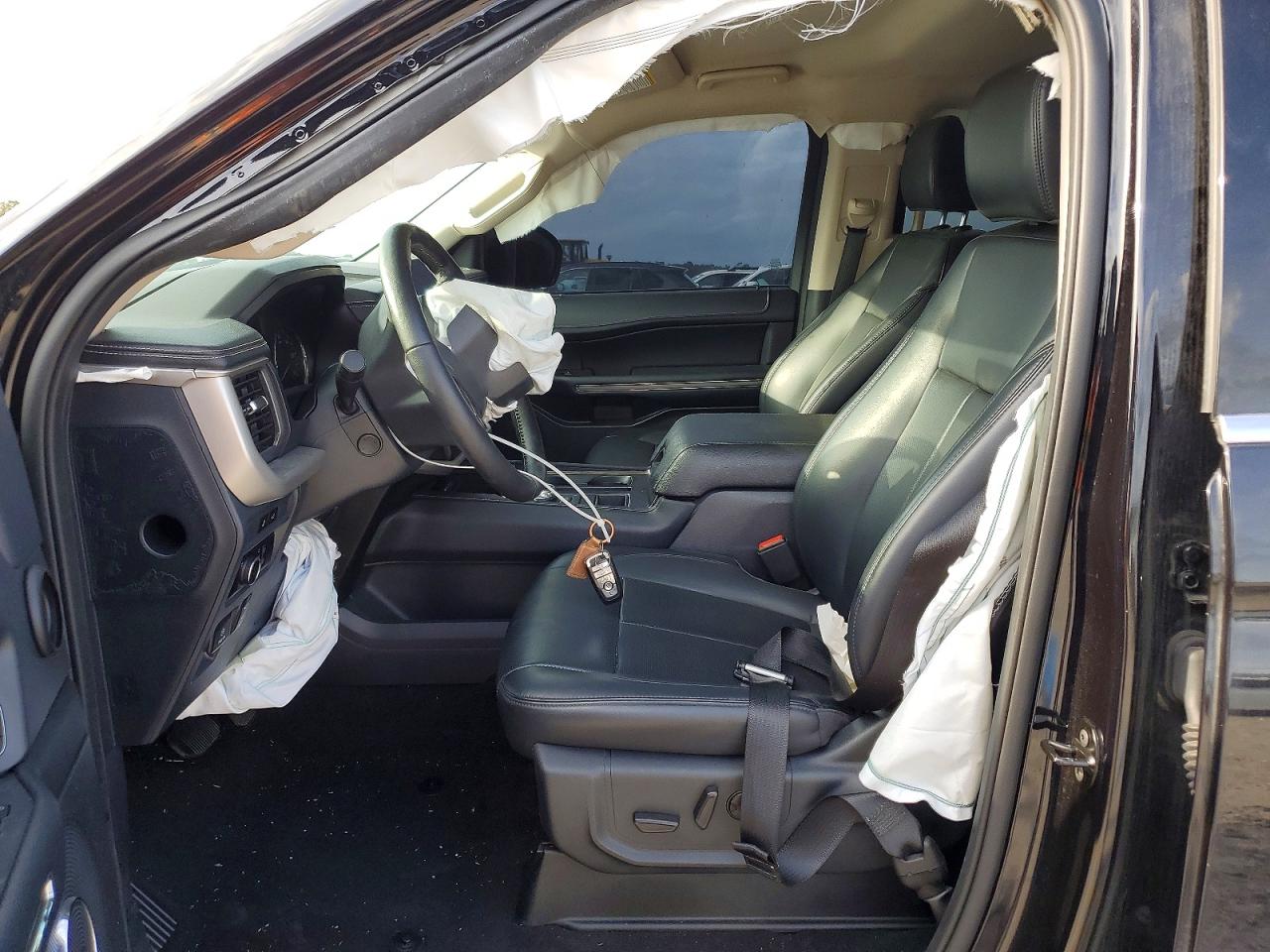FORD EXPEDITION 2024 — 8