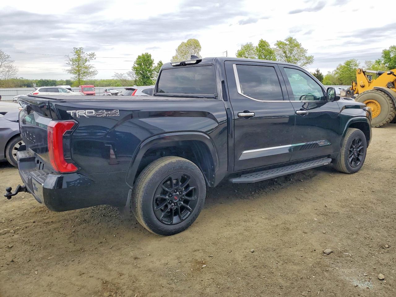 TOYOTA TUNDRA 2023 — 4
