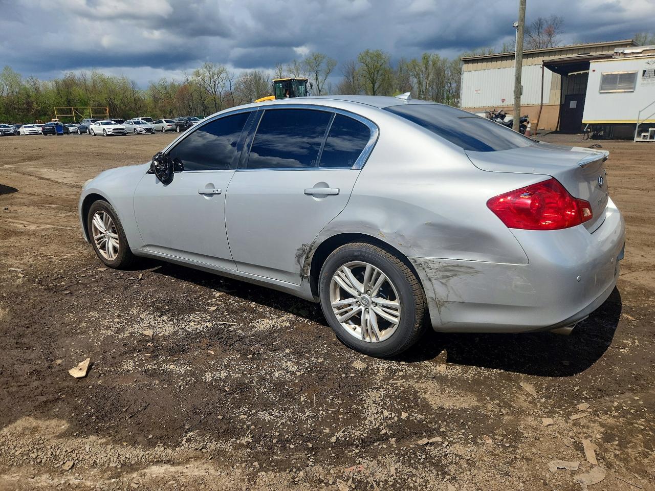 INFINITI G37 SEDAN 2013 — 3