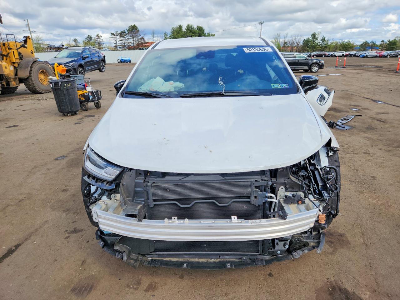 CHRYSLER PACIFICA 2025 — 6