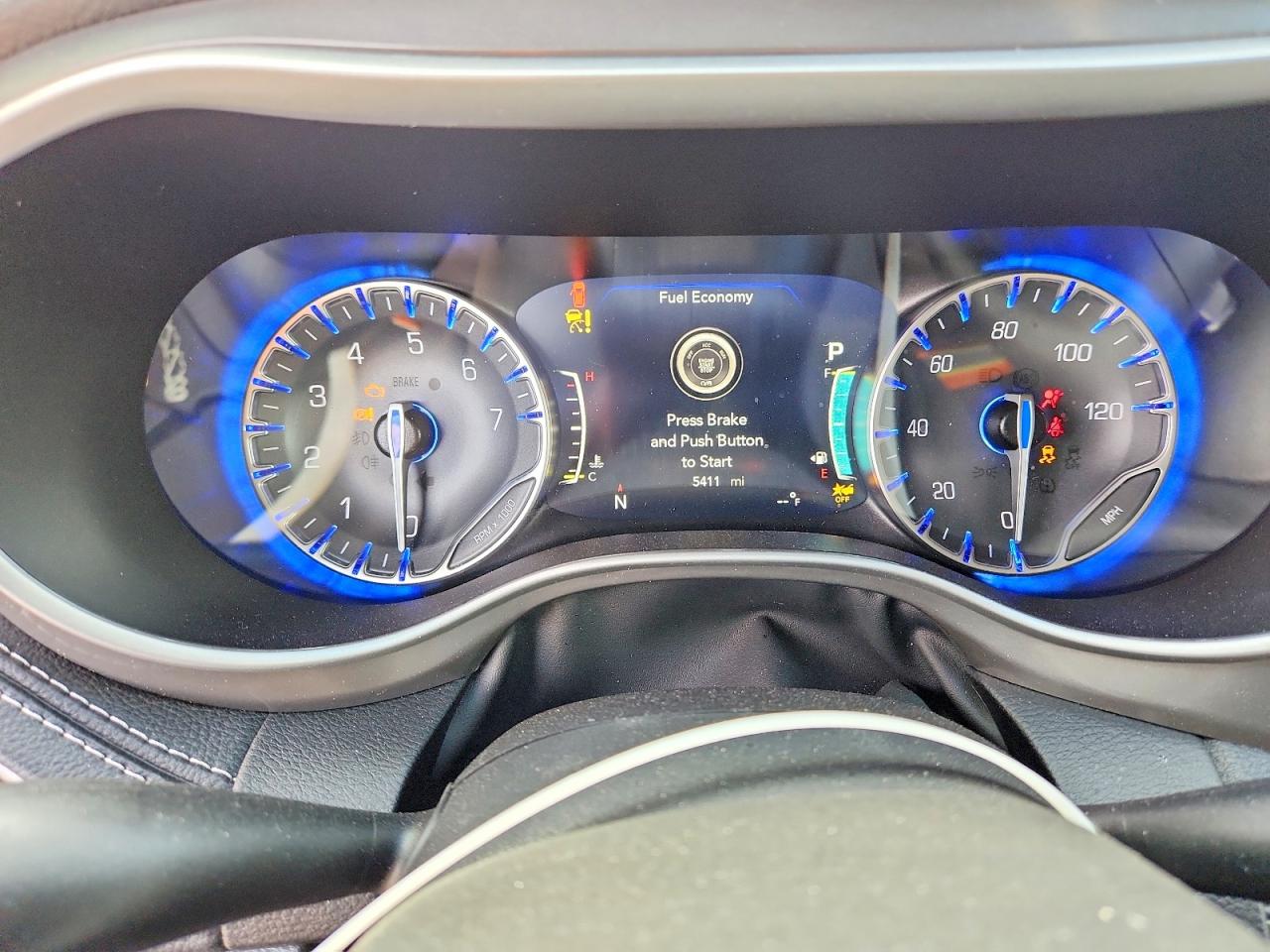 CHRYSLER PACIFICA 2025 — 10
