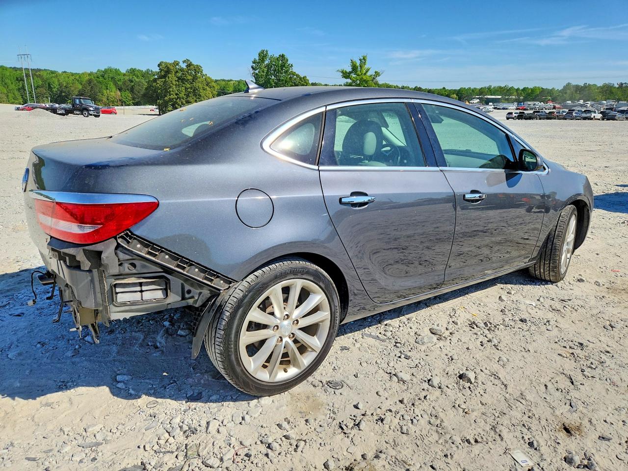 BUICK VERANO 2013 — 4