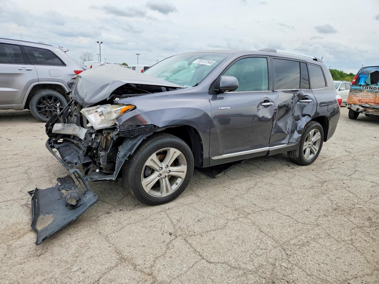 TOYOTA HIGHLANDER 2013 — 2