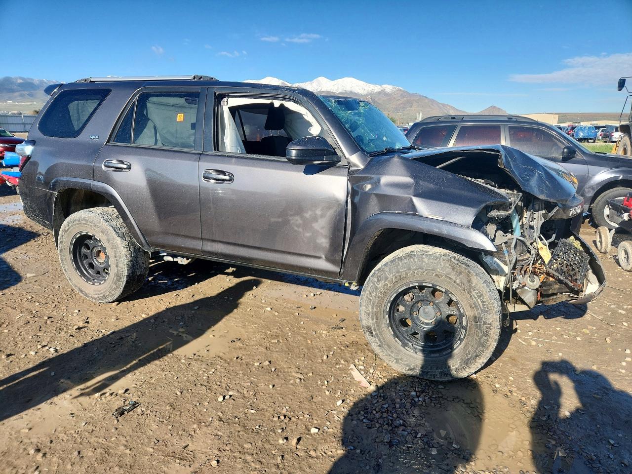 TOYOTA 4RUNNER 2015 — 5