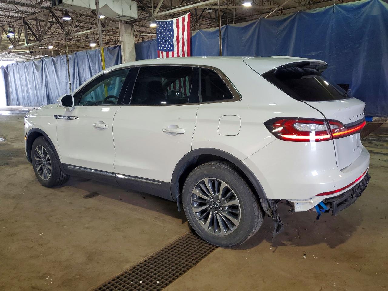 LINCOLN NAUTILUS 2023 — 3