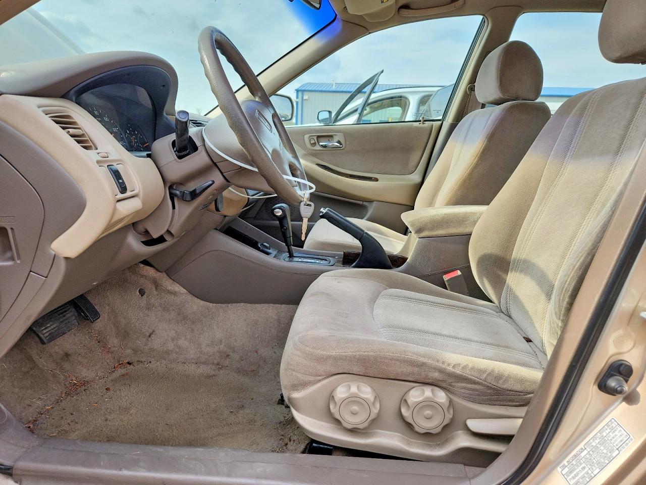HONDA ACCORD 2000 — 8