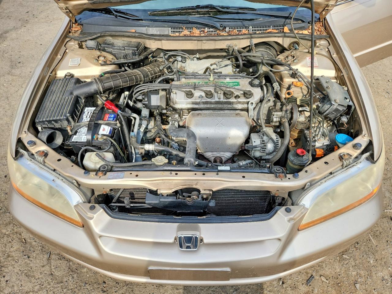 HONDA ACCORD 2000 — 12