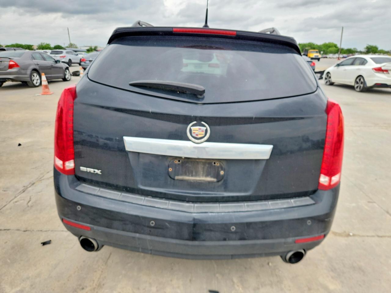 CADILLAC SRX 2010 — 7