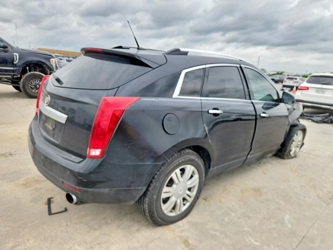 CADILLAC SRX 2010 — 4