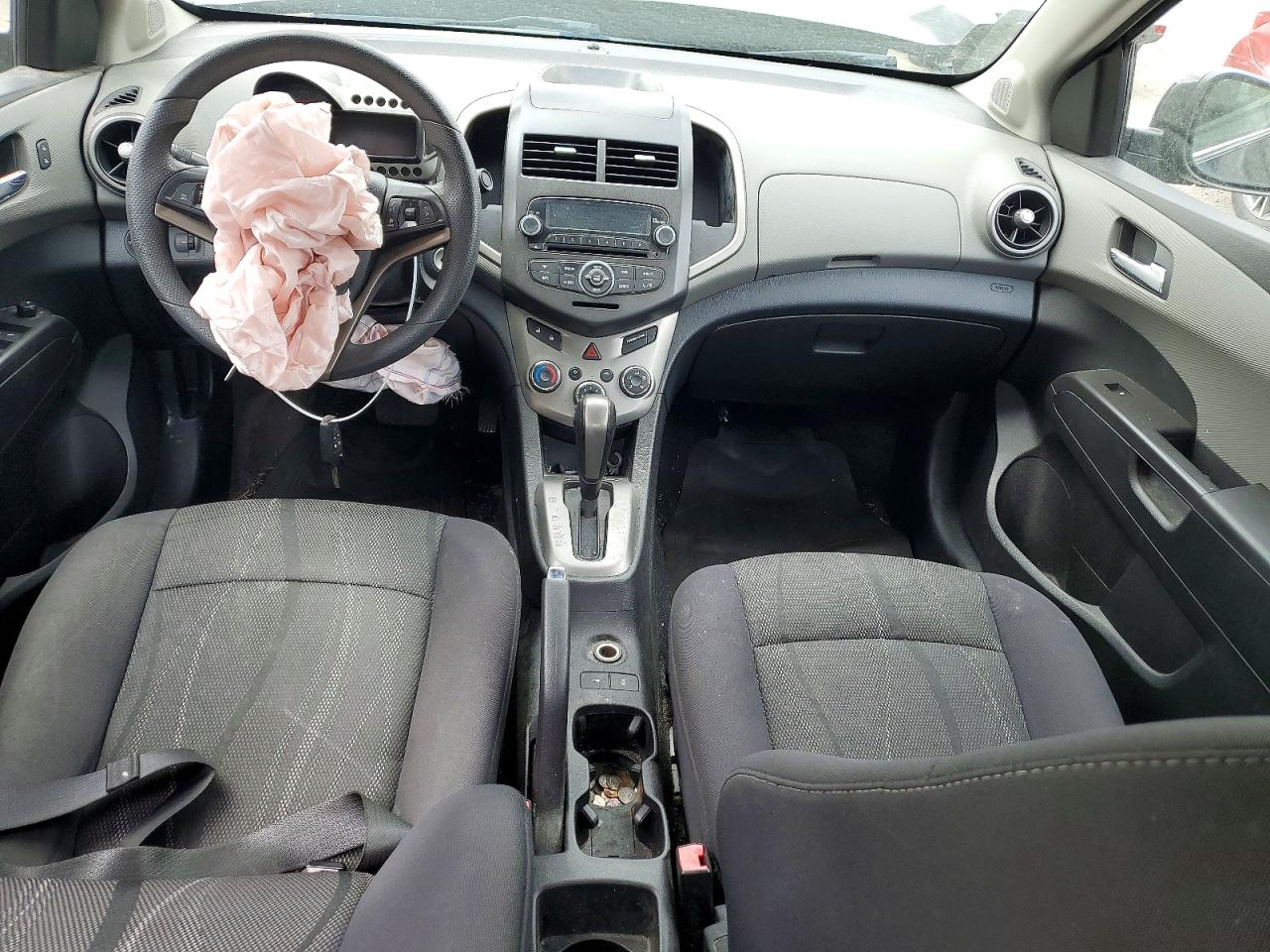 CHEVROLET SONIC 2014 — 9