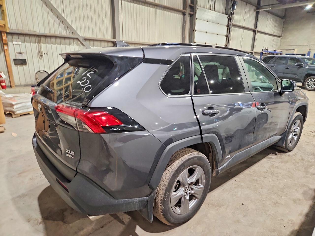 TOYOTA RAV 4 2025 — 4