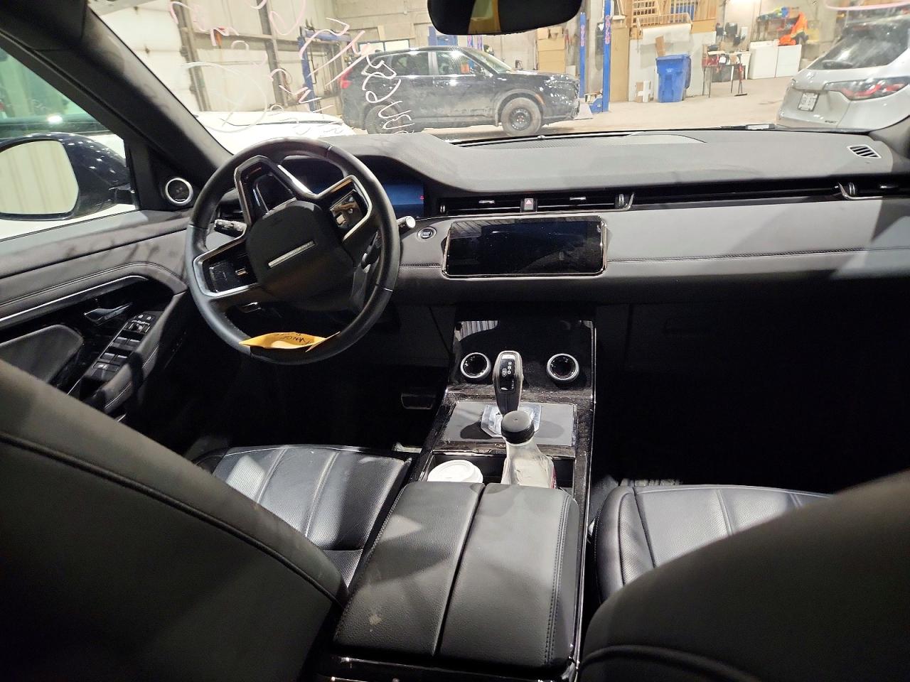 LAND ROVER RANGE ROVER EVOQUE 2023 — 9