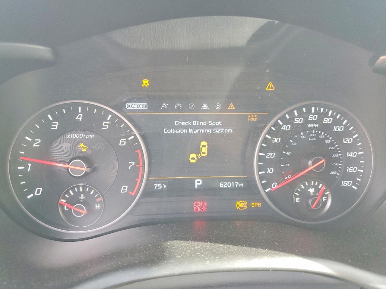 KIA STINGER 2019 — 10