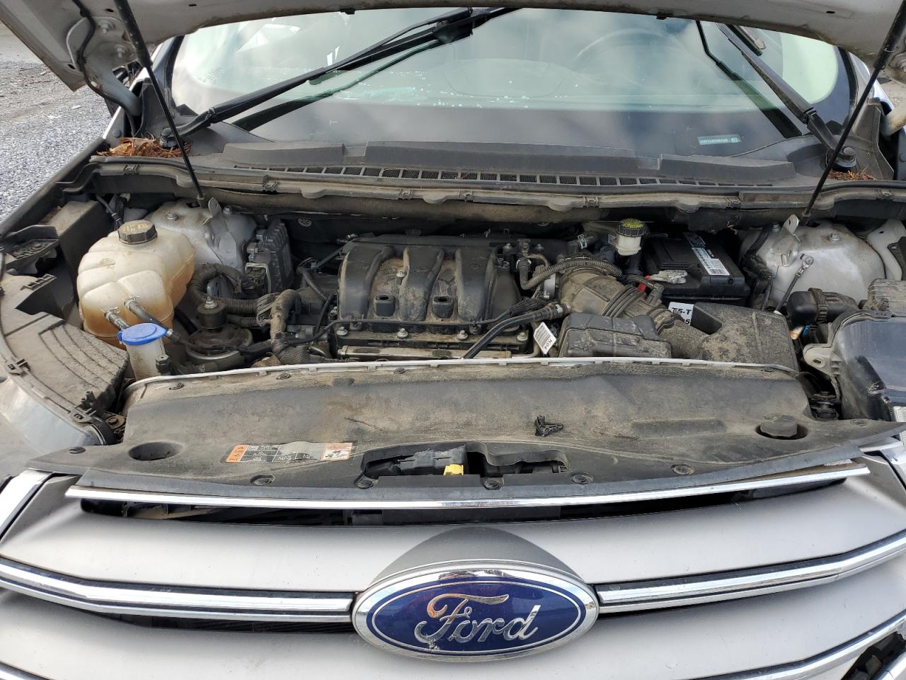 FORD EDGE 2016 — 12