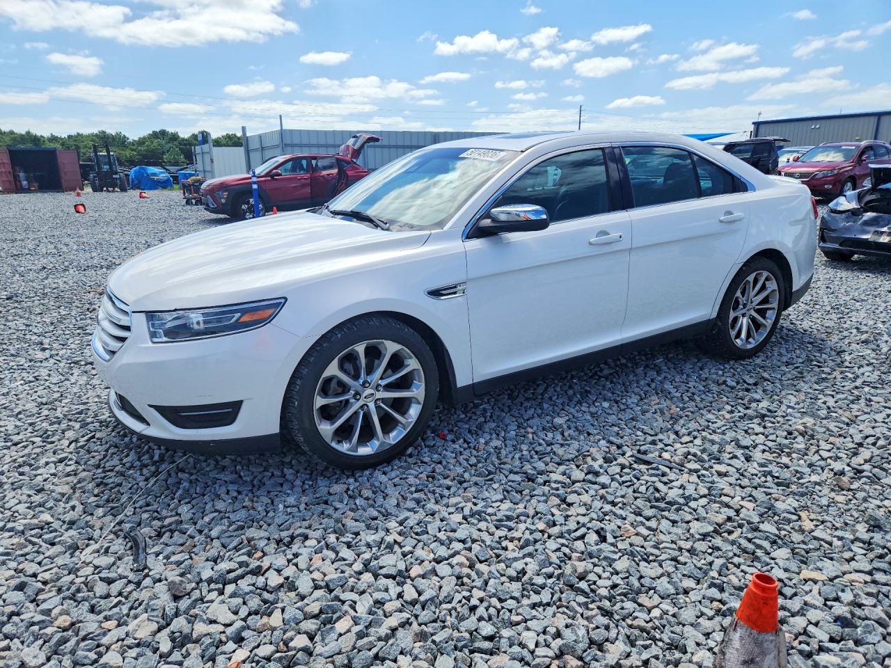 FORD TAURUS 2018 — 2