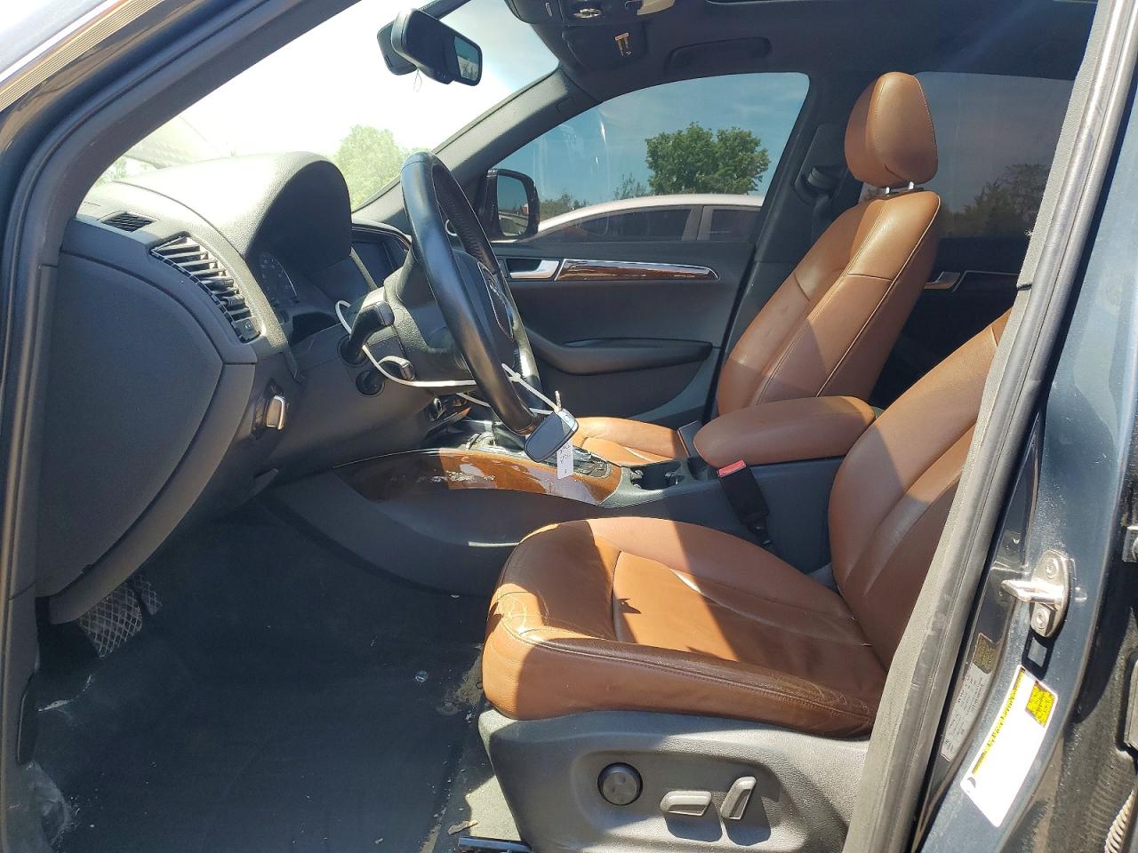 AUDI Q5 2011 — 8