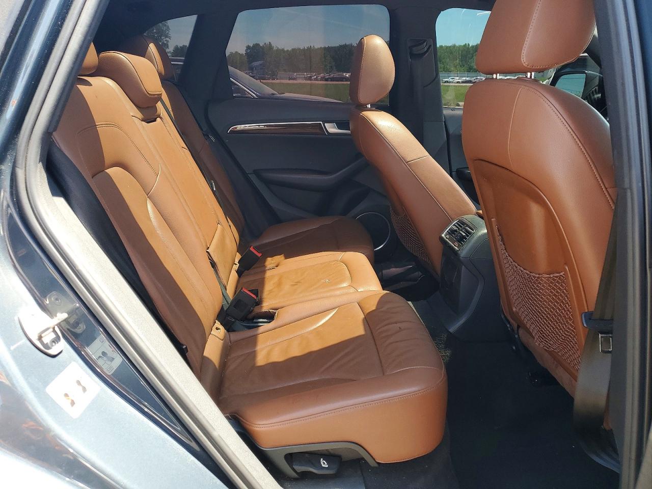 AUDI Q5 2011 — 12