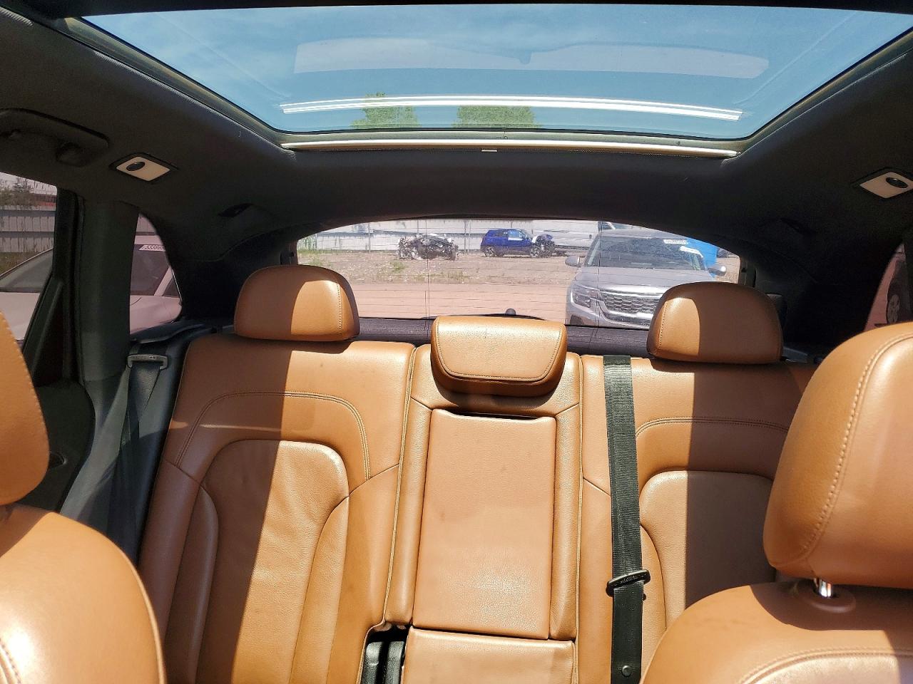 AUDI Q5 2011 — 11