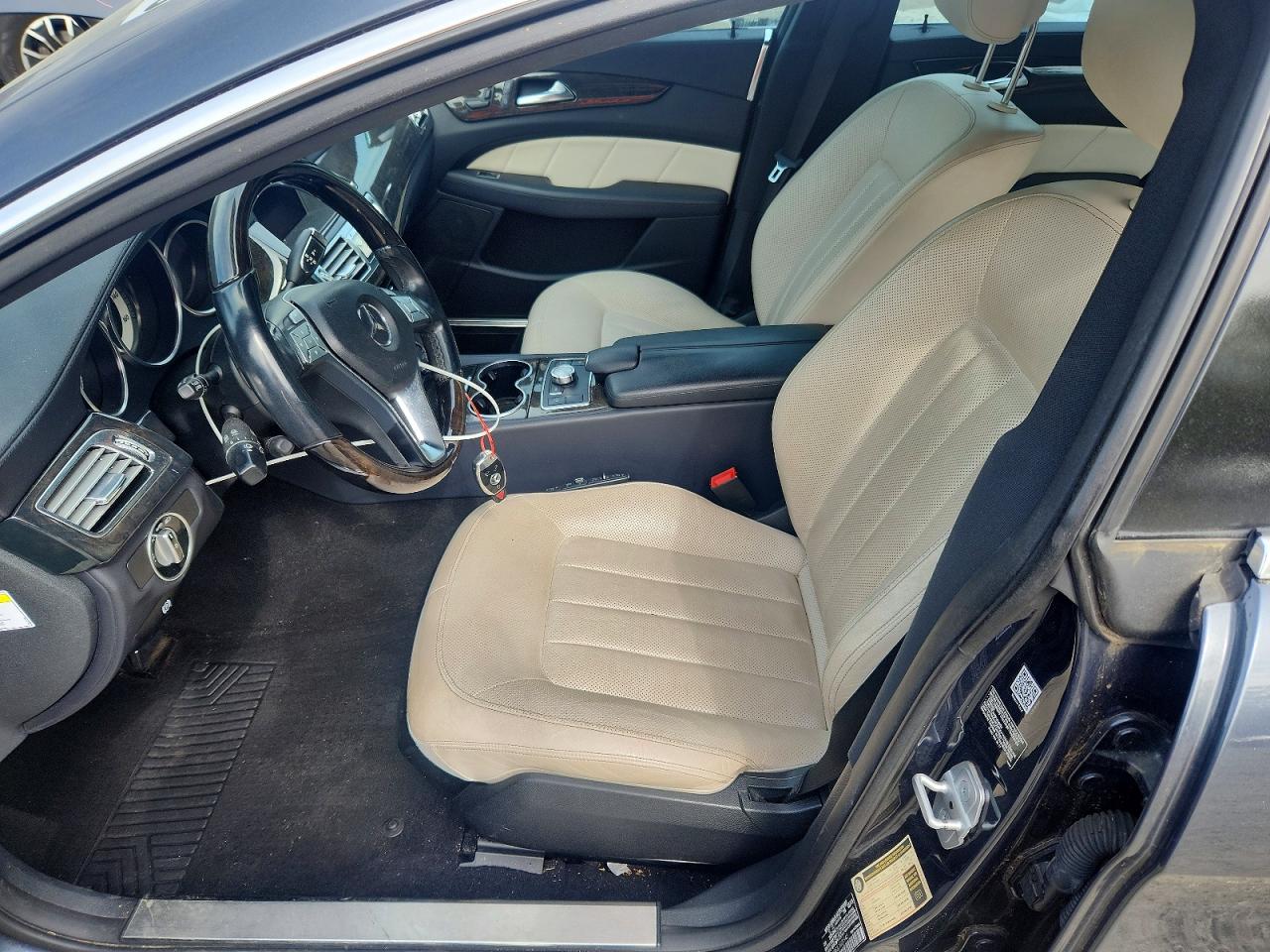 MERCEDES-BENZ CLS 2012 — 8