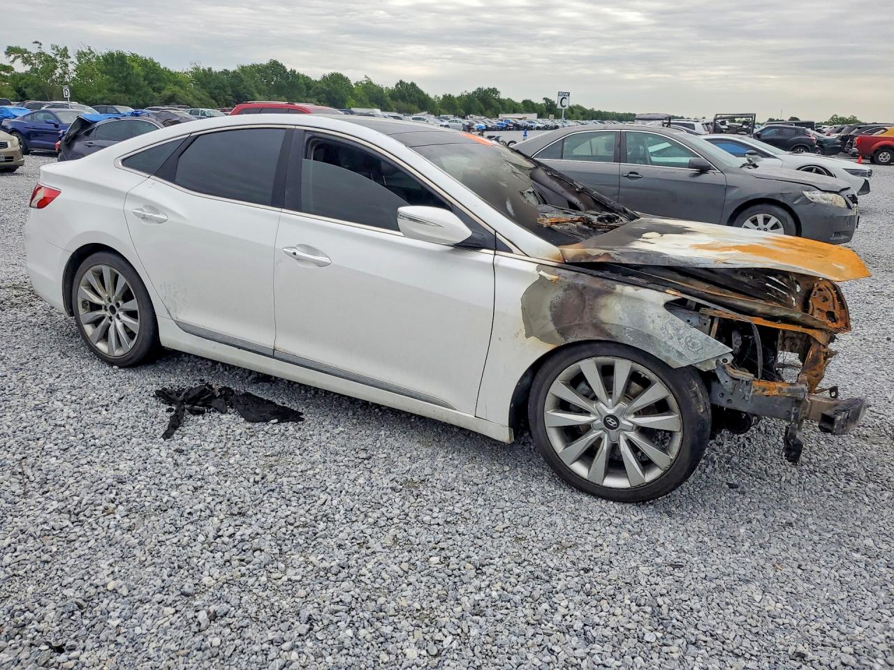 2016 HYUNDAI AZERA LIMITED