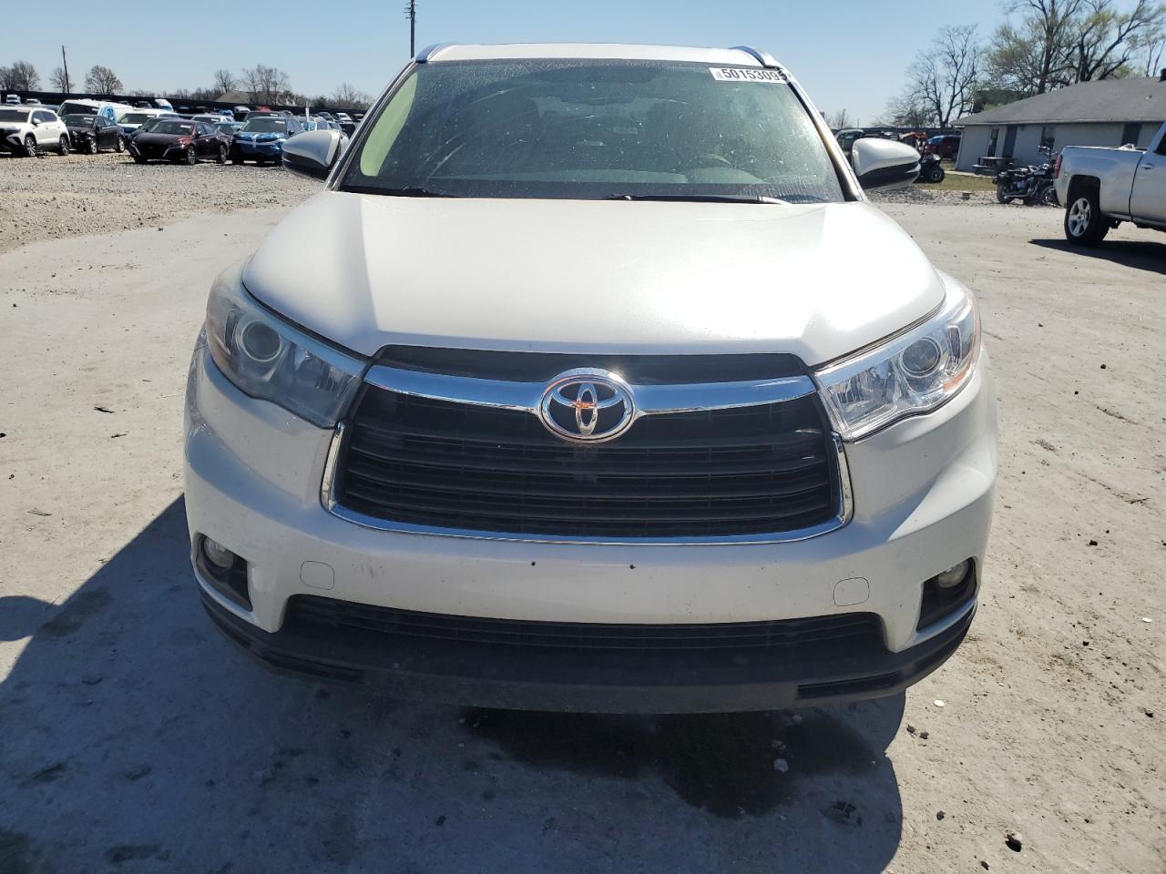 TOYOTA HIGHLANDER 2015 — 6